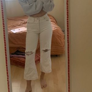 FREE PEOPLE WHITE JEANS
